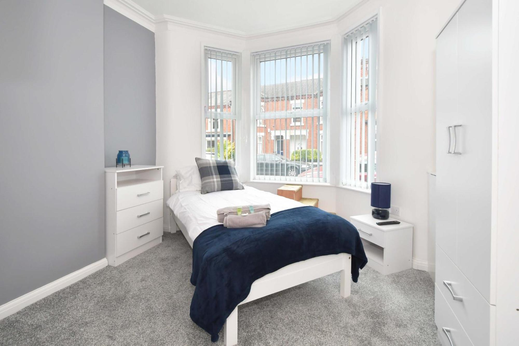 Townhouse @ 86 Brooklyn Street Crewe Villa Екстериор снимка