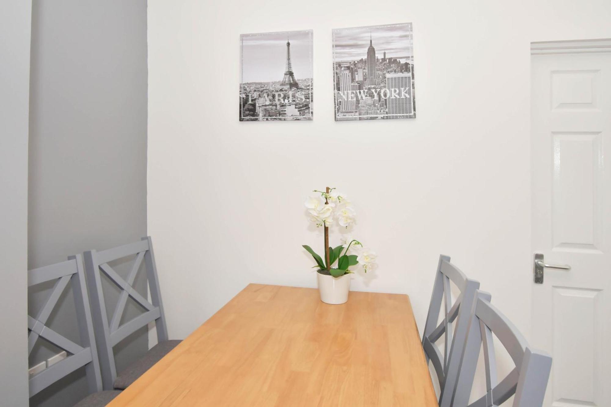 Townhouse @ 86 Brooklyn Street Crewe Villa Екстериор снимка