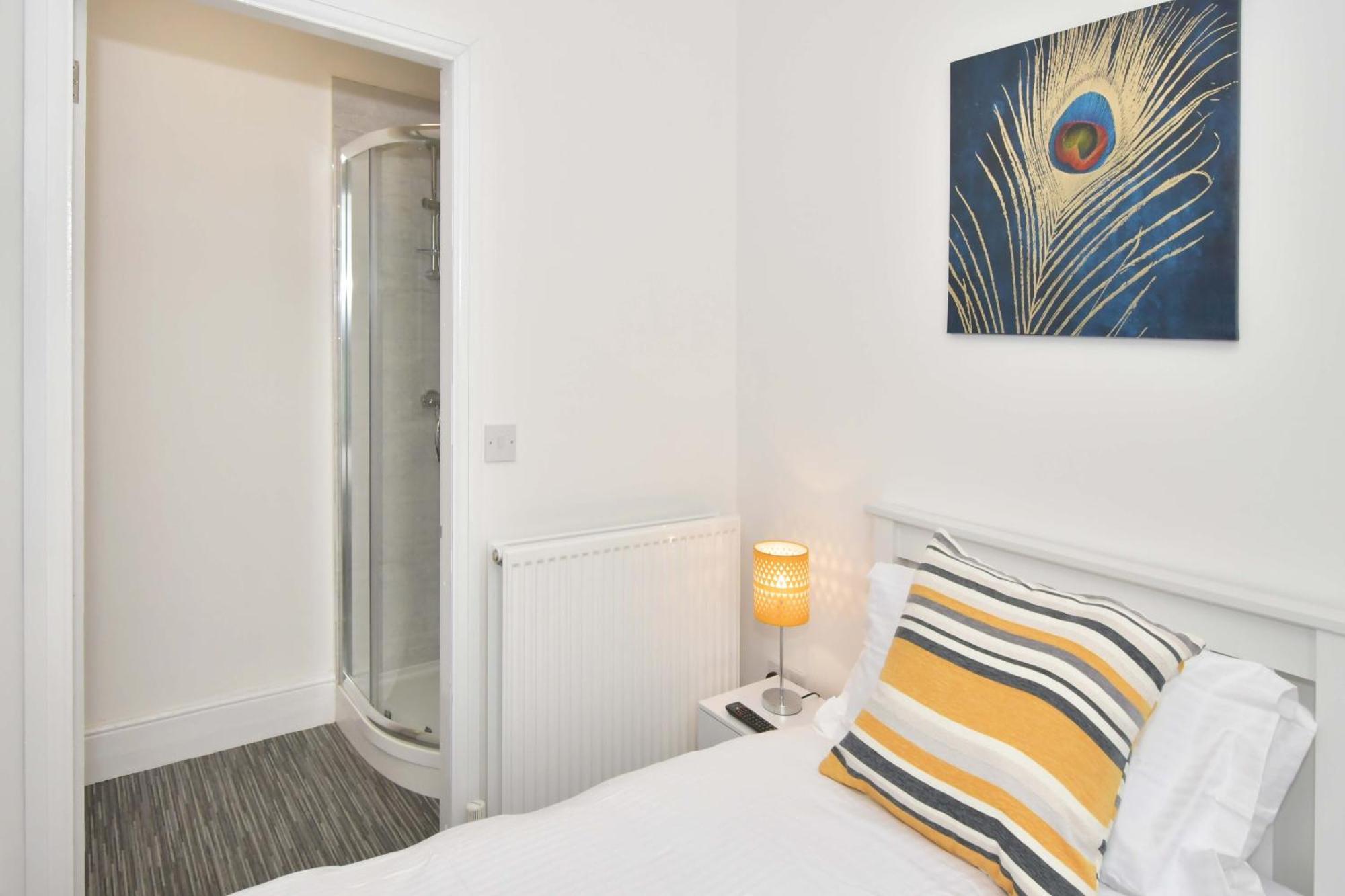 Townhouse @ 86 Brooklyn Street Crewe Villa Екстериор снимка
